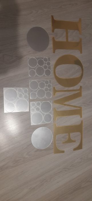 Napis HOME na ścianę, samoprzylepny