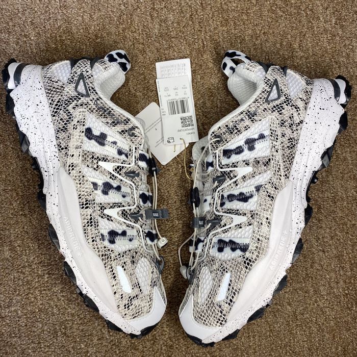 44⅔. Кросівки adidas Hyperturf