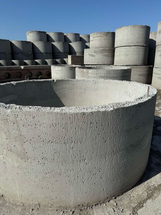 Продам залізобетонні кільця та кришки