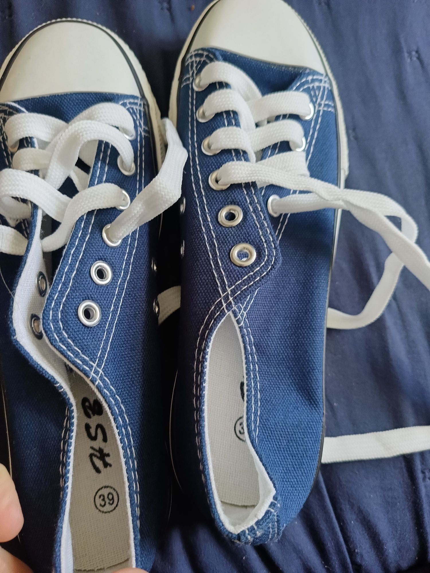 Buty trampki rozm39