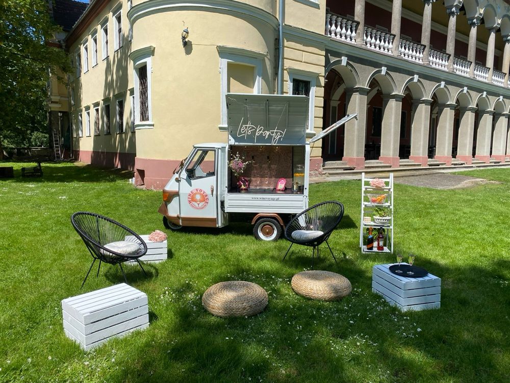 Prosecco van- mobilny bar WineVoyage