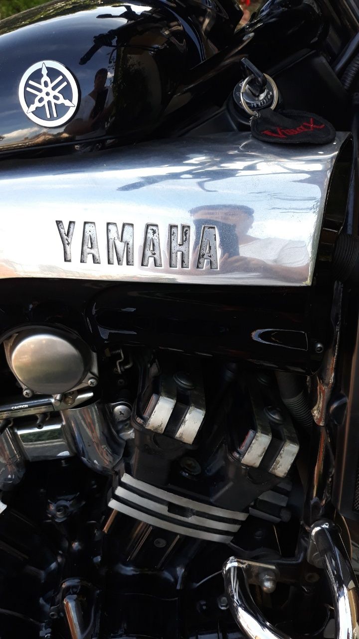 Yamaha vmax 1200cm