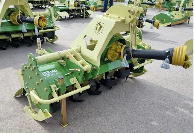 STARK  RX PROFI , RS PROFI  Glebogryzarka  STARK  modele RX PROFI ; RS PROFI  szerokość 95-200 cm