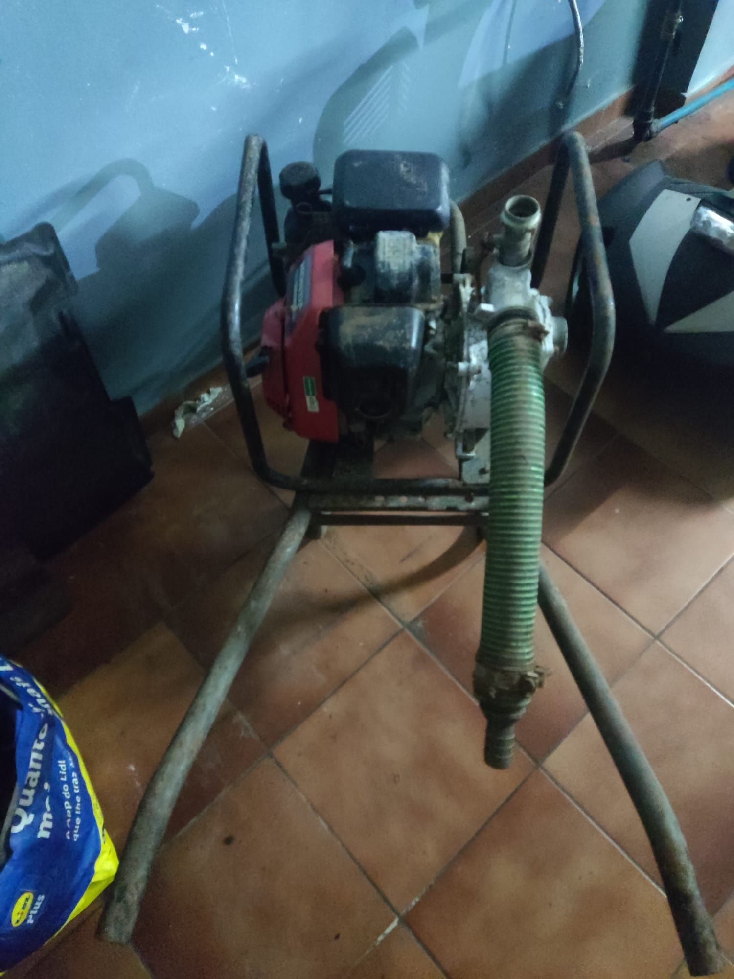 motor de puxar agua a gasolina