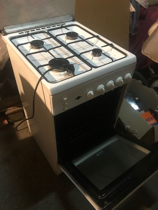 Продам газову плиту АРДО