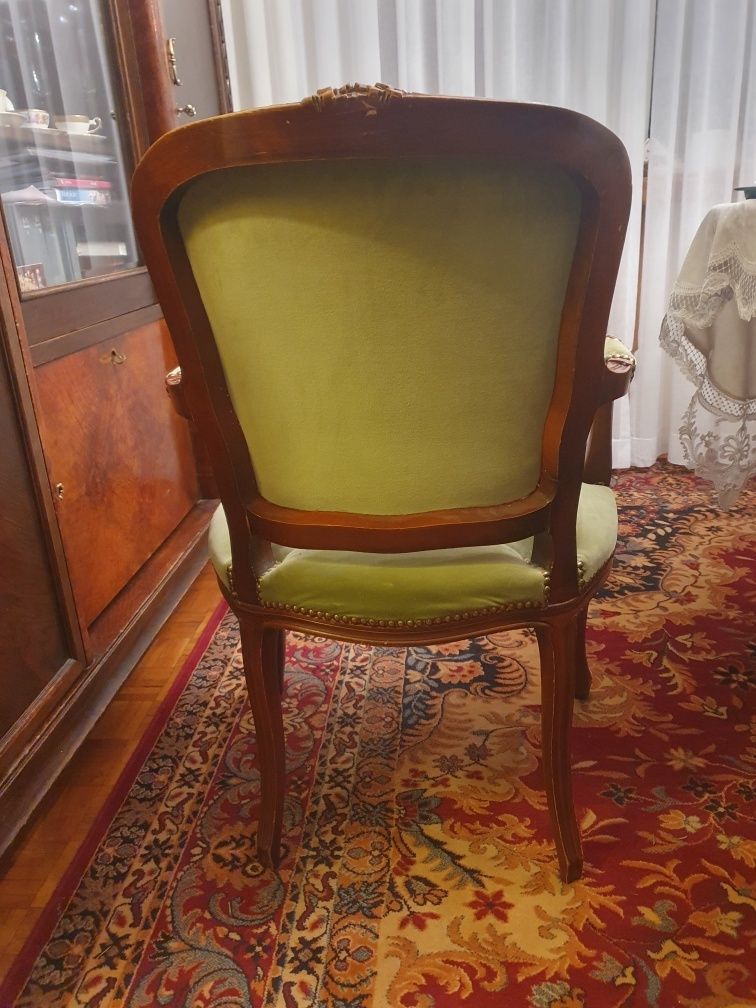 Fotel w stylu Ludwikowskim