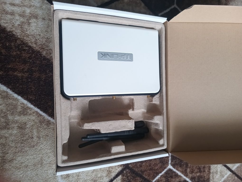 Роутер TP-LINK WR1043ND