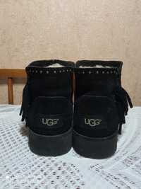 Зимние удобные UGG р.33