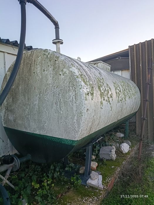 Vende-se Tanque Metálico Horizontal Robusto 6000 litros l