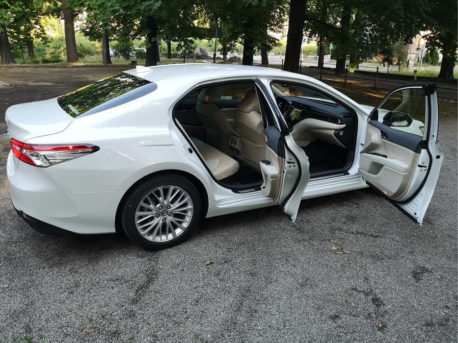 Sprzedam Toyota Camry Hybryda 2.5litra