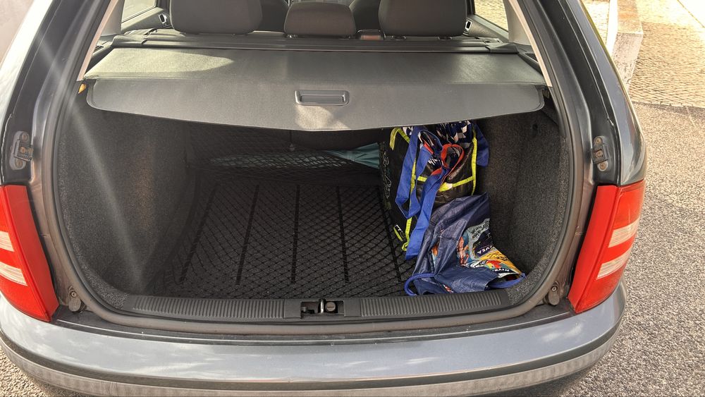 Skoda Fabia 1.2HTP com um dono