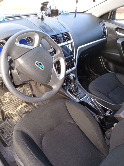 Автомобиль Geely