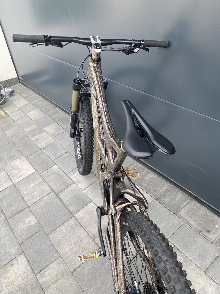 Specialized demo 8
