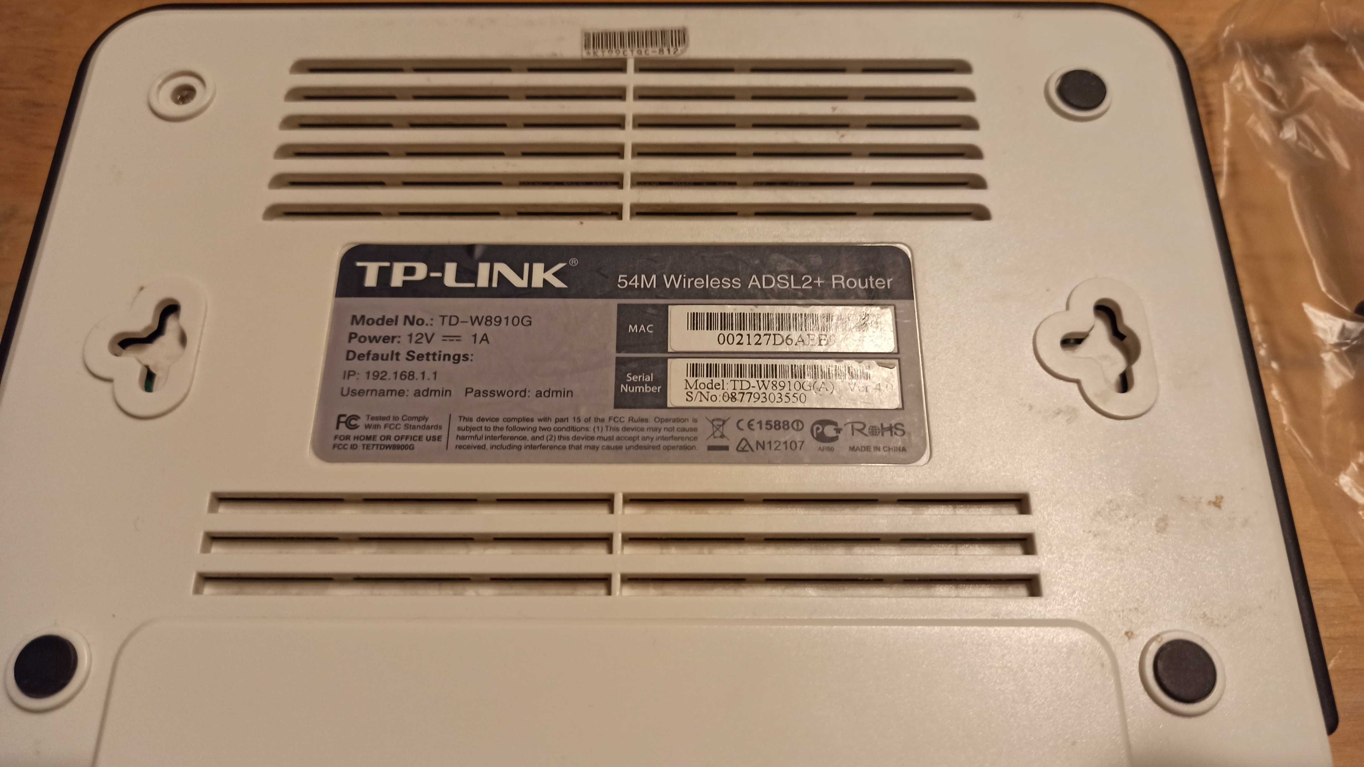 Model adsl  TP-Link TD-W8910G