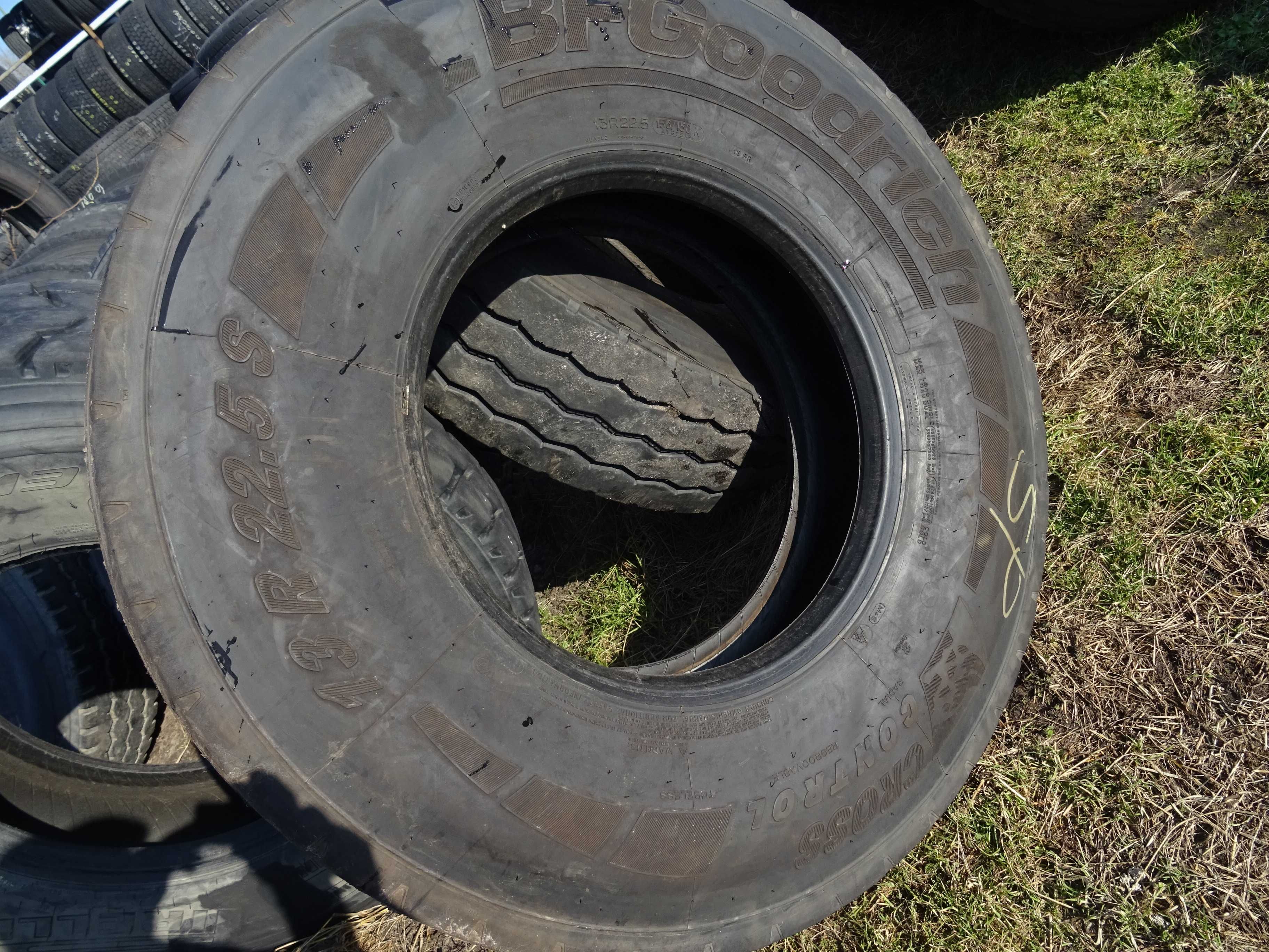 opona 13R22.5 BF Goodrich Cross Control (800 netto)