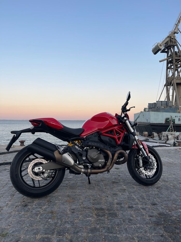 Ducati Monster 821 Stripe