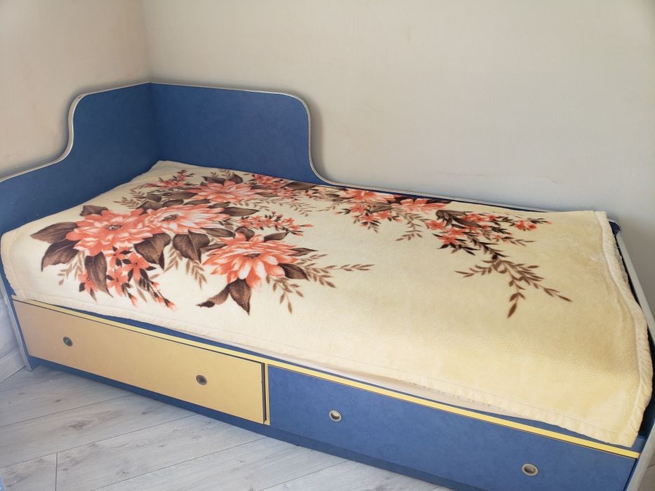 Продам меблі в дитячу кімнату.