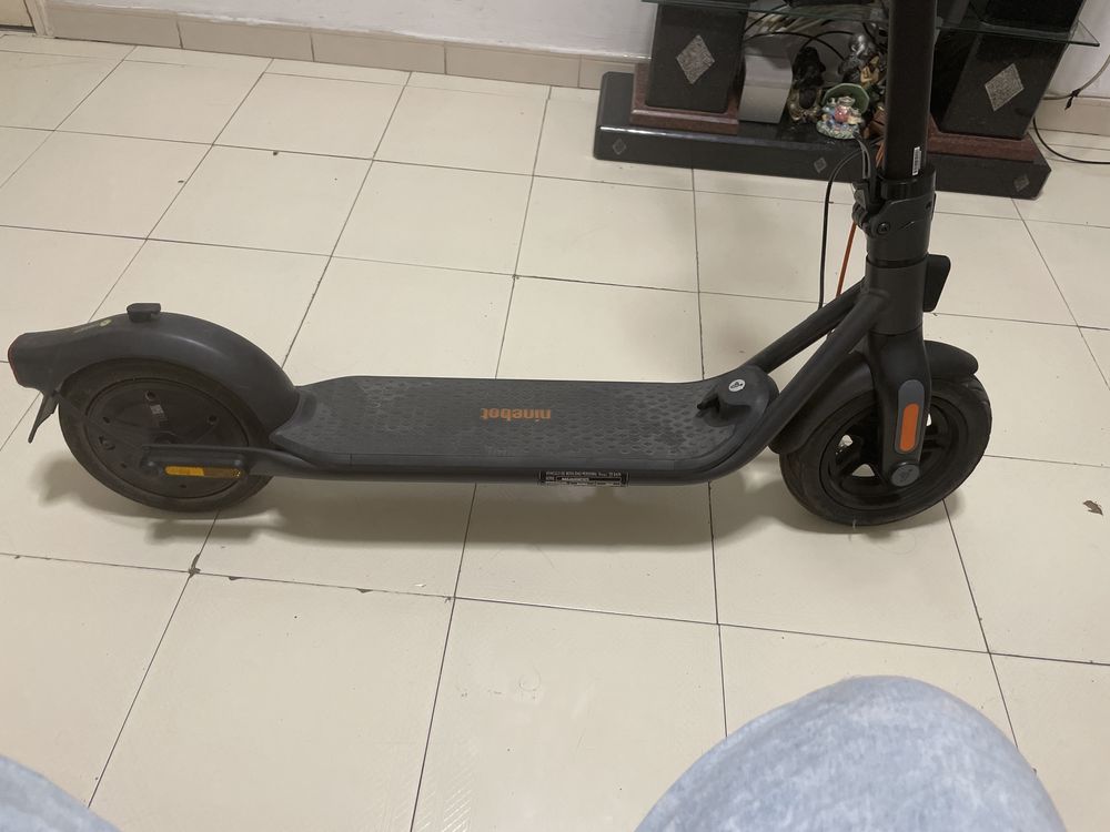 Trotinete eletrica ninebot pouco usada