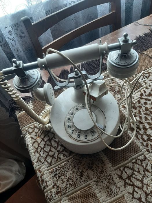 Телефон рарететний