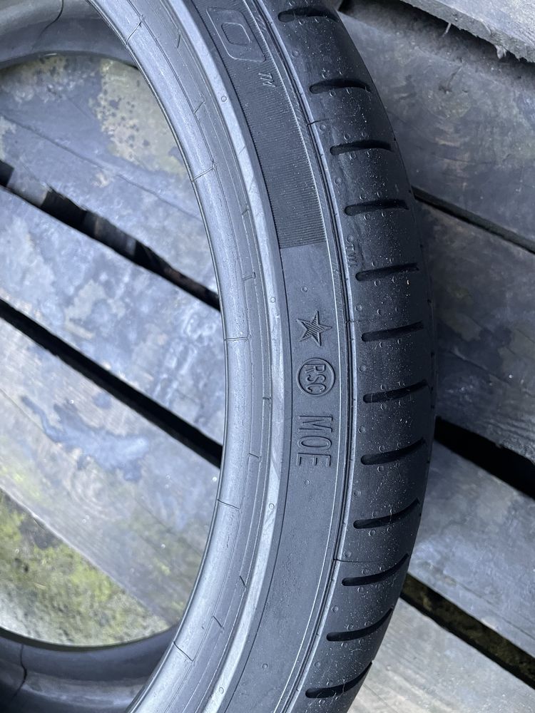 245/35 R20 Pirelli PZ-4 RSC