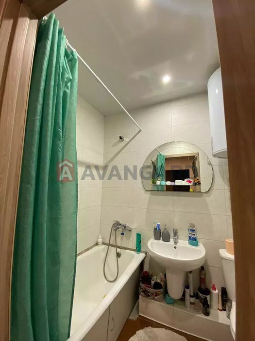 Продам 1к.кв 39кв.м пр.О.Поля 2поверх /12 з меблями та технікою