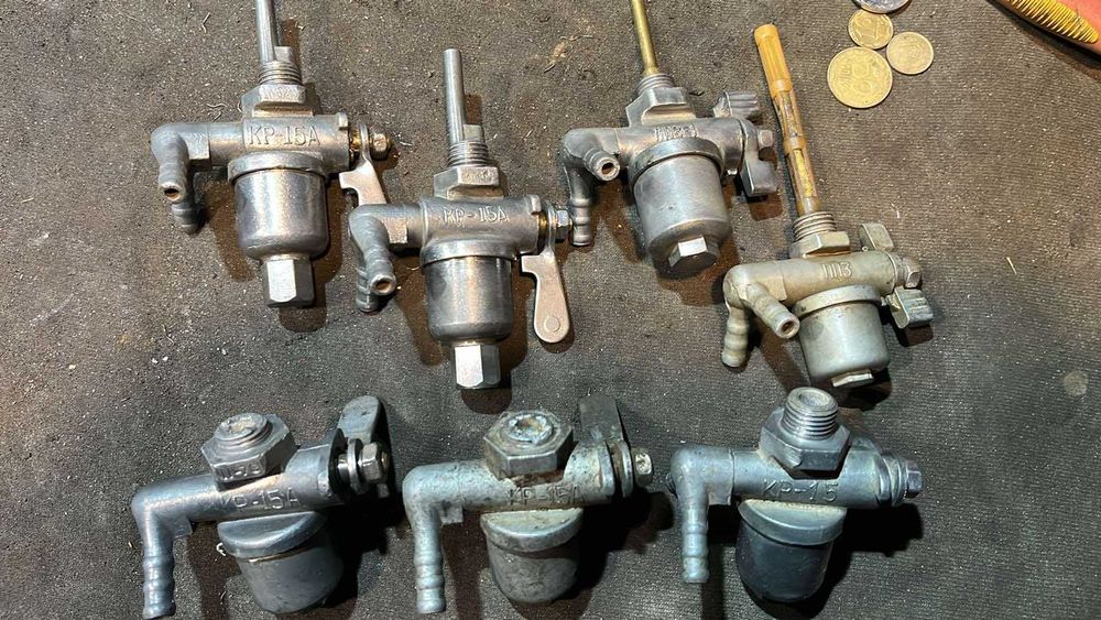 Кран бензобака КР-15А на два соска  СССР