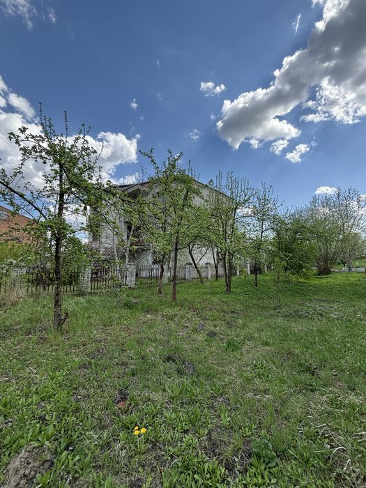 Будинок для бізнесу біля Львова