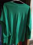 Bluzka w modnym zielonym kolorze 42/XL+gratis kolczyki