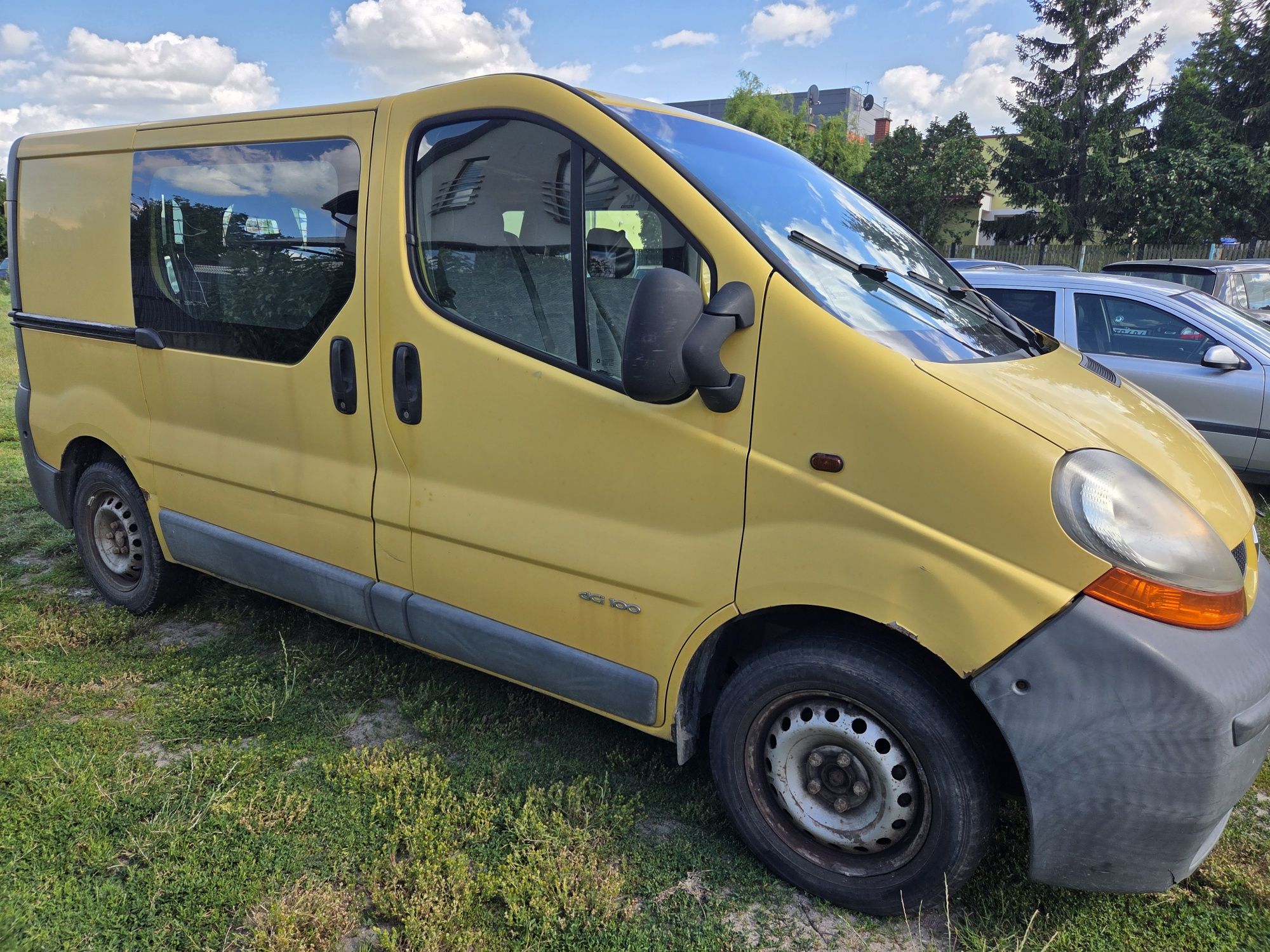 Renault trafic 1.9.dci.6 osobowy.