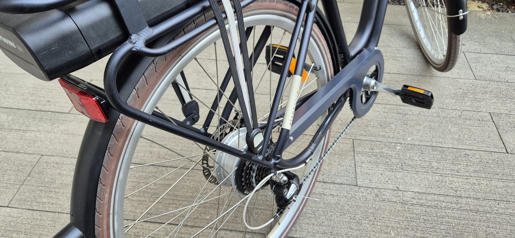 NOWY ROWER elektryczny Btwin City Bike 36V / Speed 900E -  Z GWARANCJĄ