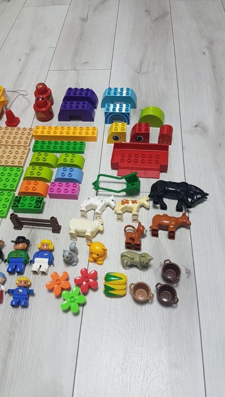 Лего Duplo паровоз, тварини, каталка, фігурки. Lego Duplo конструктор