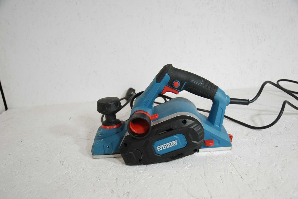 Strug Erbauer 1050 W