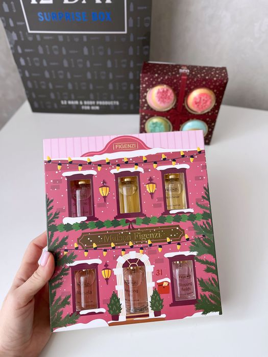 Подарункові косметичні набори великий вибір