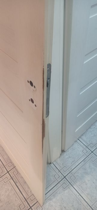 Sprzedam drzwi 80 łazienkowe