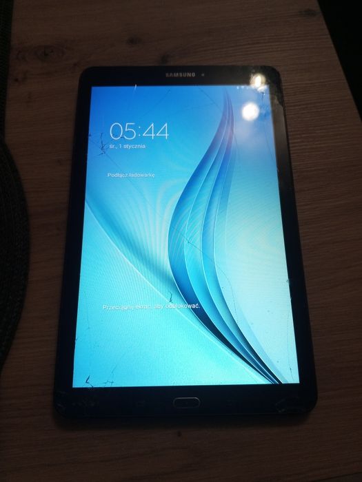 Tablet Lenovo TB-7305F