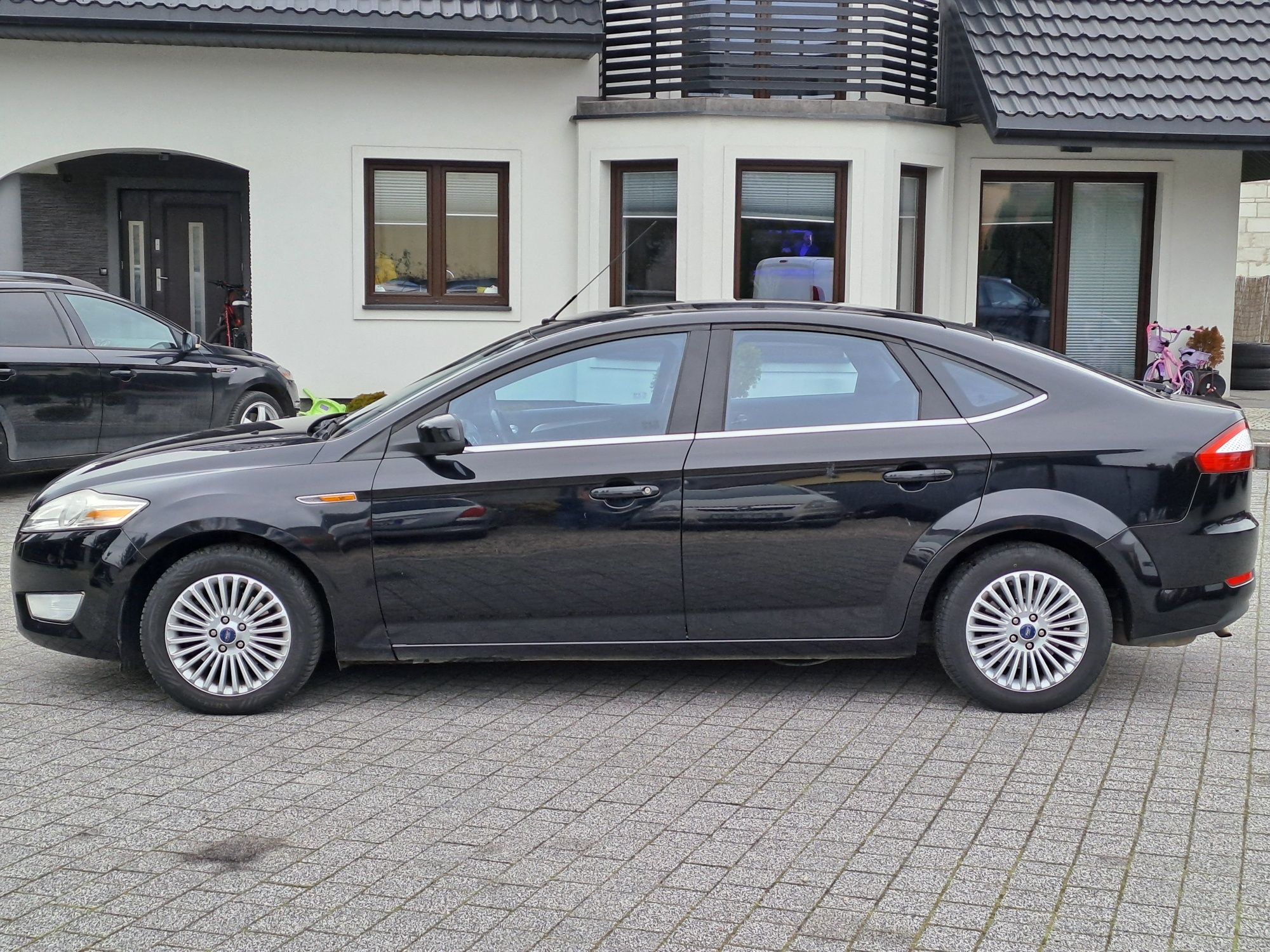 Ford Mondeo Benzyna Zarejestrowany