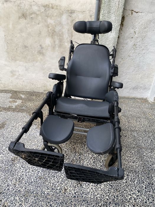 Cadeira de rodas Clematis anti escaras