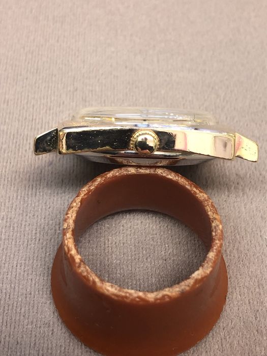 Zegarek Glashutte Bison 20 Rubis Spezimatic