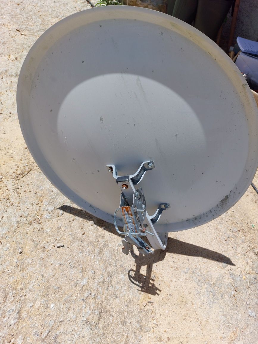 Antena parabólica
