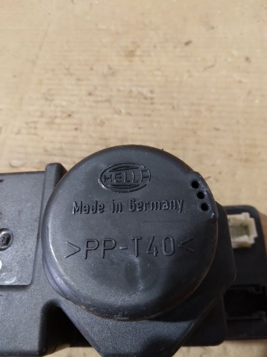 #POMPKA CENTRALNEGO ZAMKA MERCEDES W210 nr 2108001848