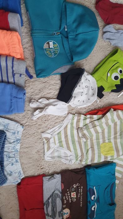 Paczka ciuszków dla chłopca w rozmiarze 74/80/86 cm