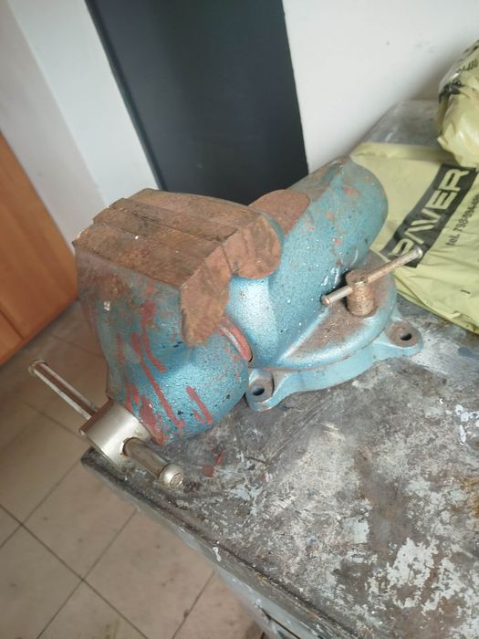 Imadło ślusarskie obrotowe YORK