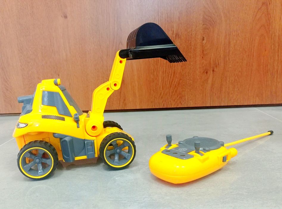 SMYK zabawka zdalnie sterowana koparka na pilot