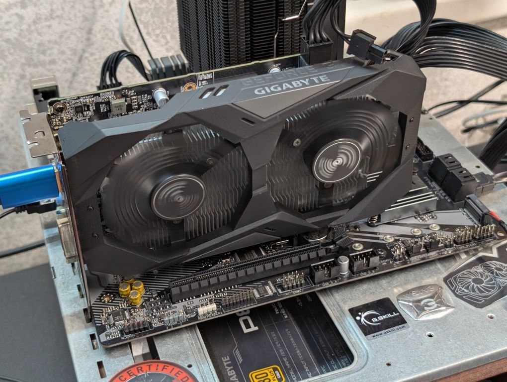 Відеокарта GIGABYTE WINDFORCE GTX 1650 OC 4GB (GDDR6) Гарантія | XPLAY