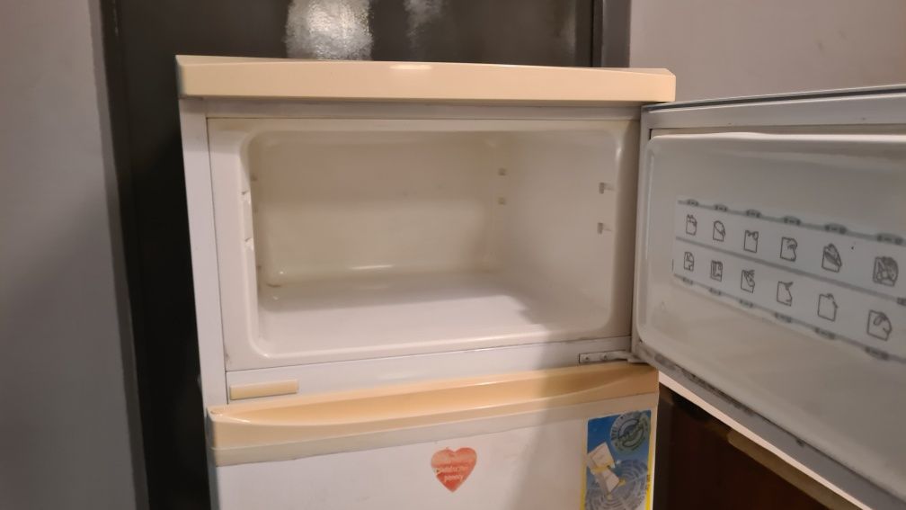 Lodówka Ardo 140 cm sprawna