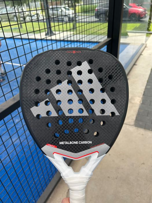 Adidas metalbone carbon