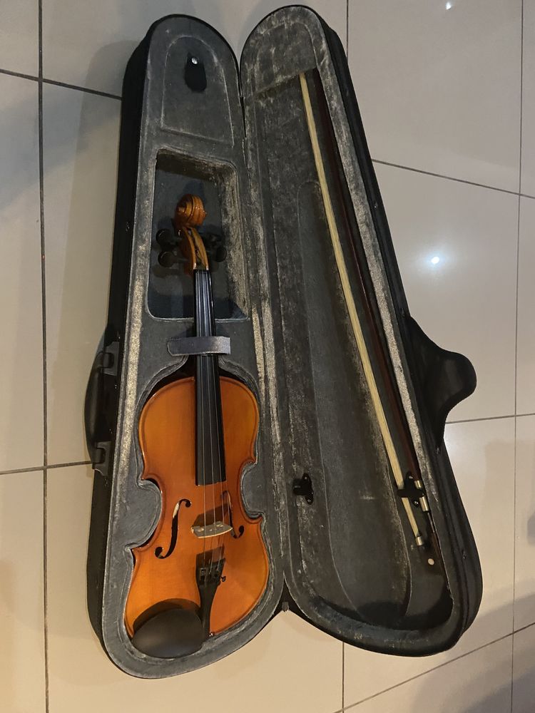 Violino 3/4 com estojo