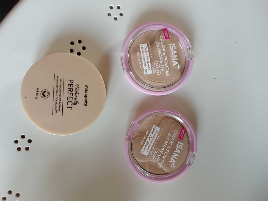 Puder 3szt Isana i Miss Sporty skóra mieszana niedoskonałości jasny