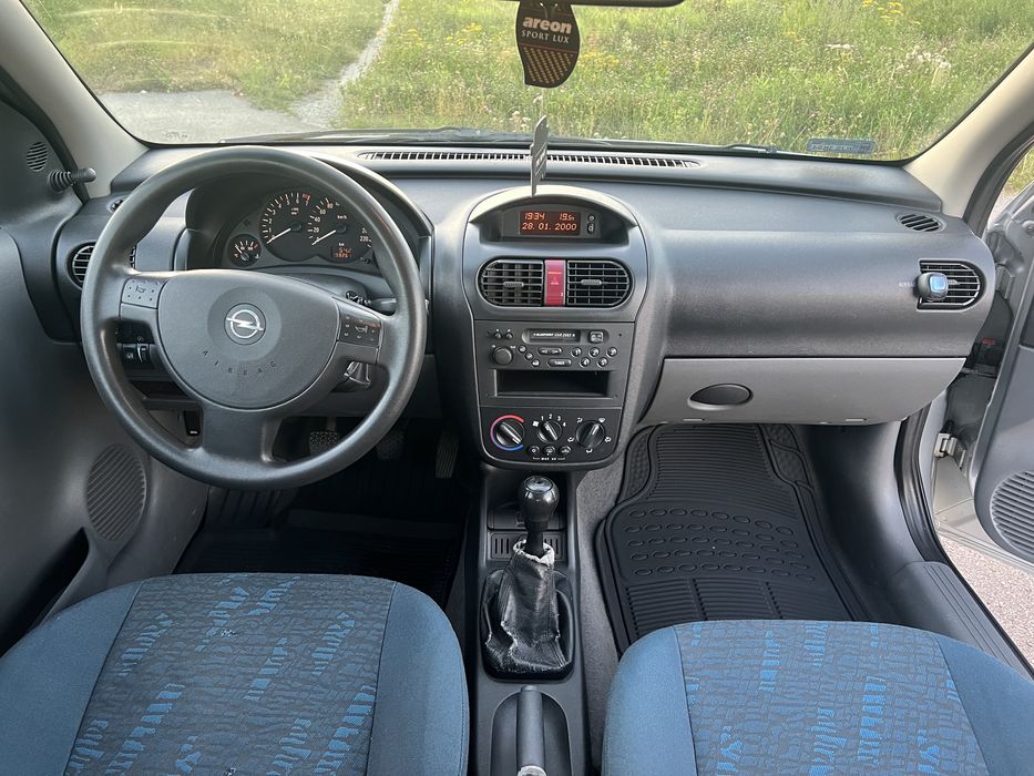 Opel Corsa 1.0 (łańcuch) 198 tys/2001r/alu/klima/elektryka/zdrowa