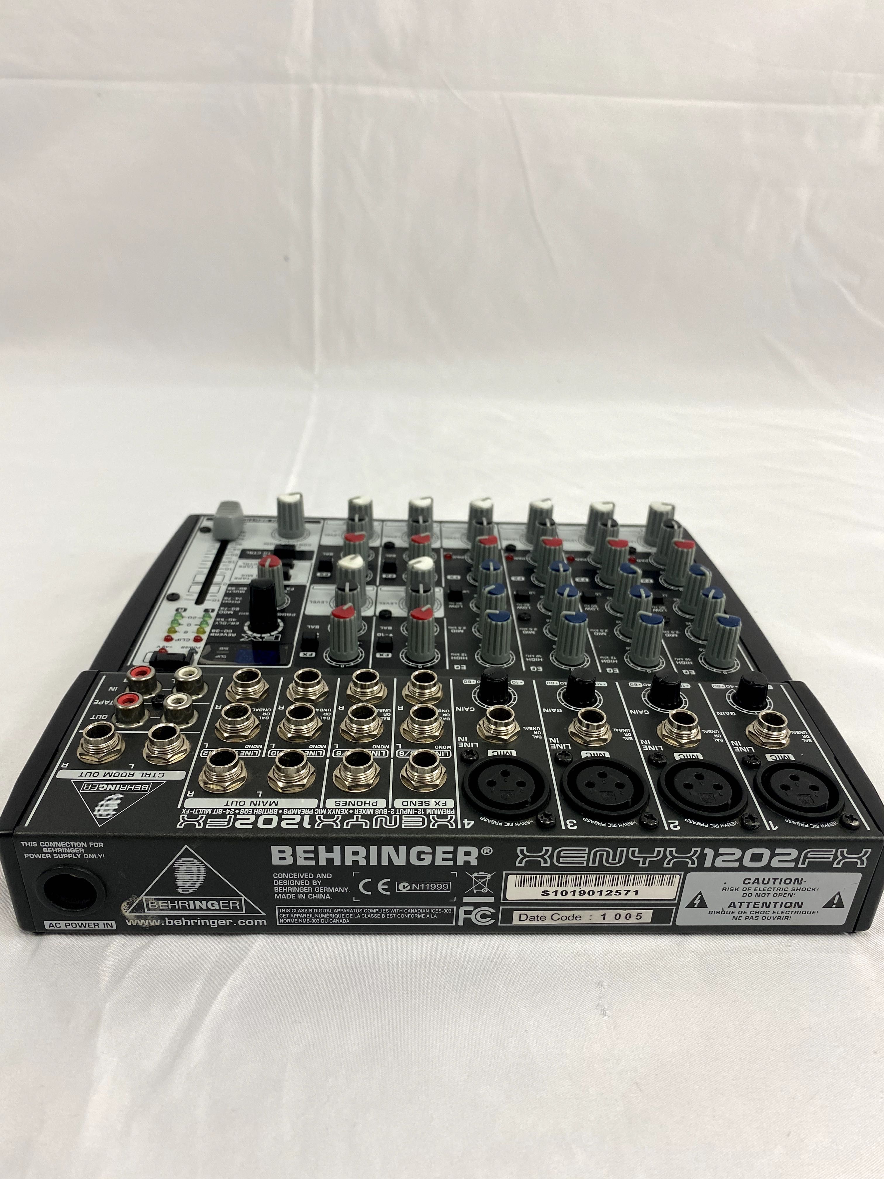 Mikser analogowy Behringer Xenyx 1202FX